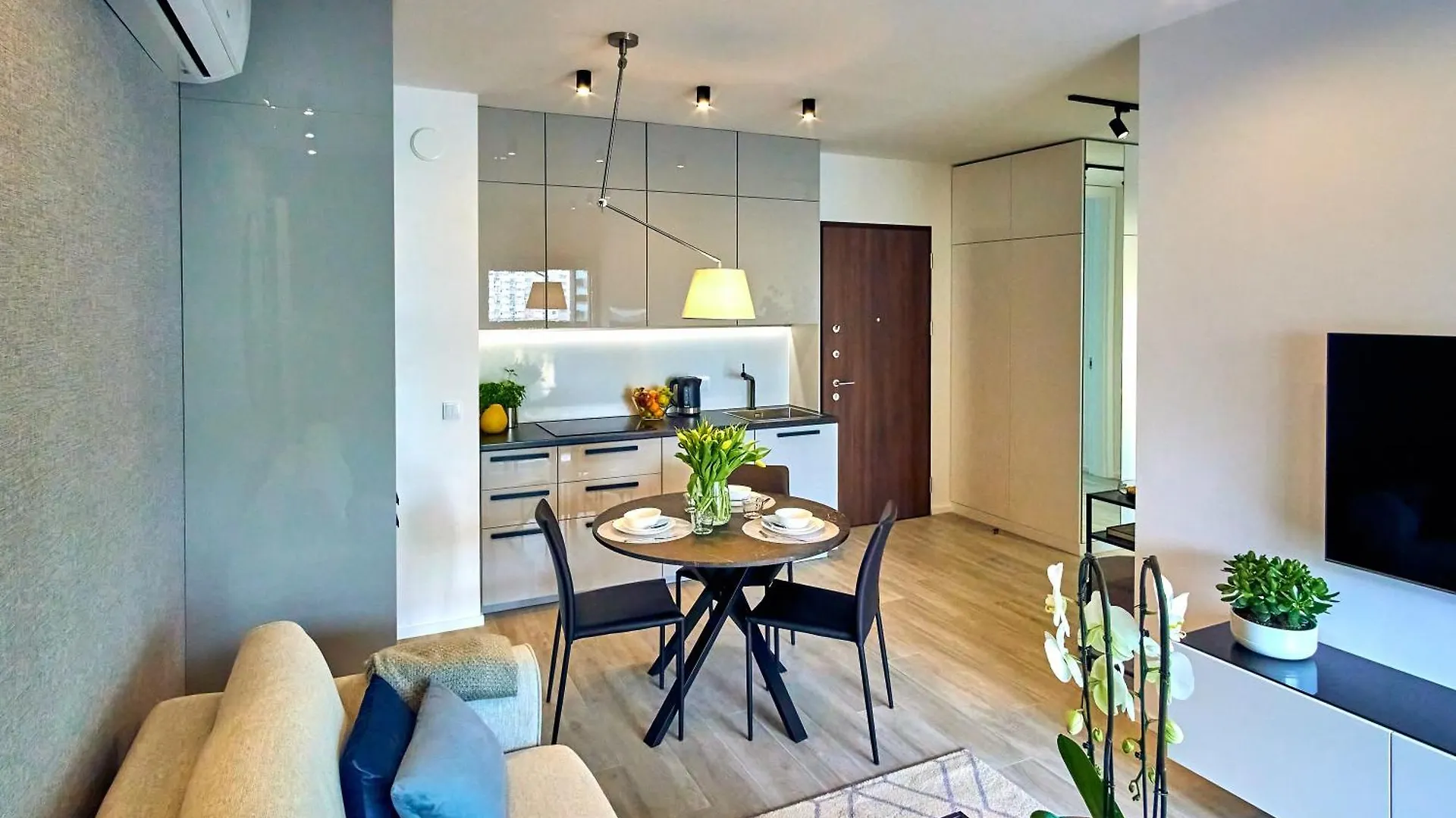 P&O Apartments Mennica Residence IV Warsaw Poland
